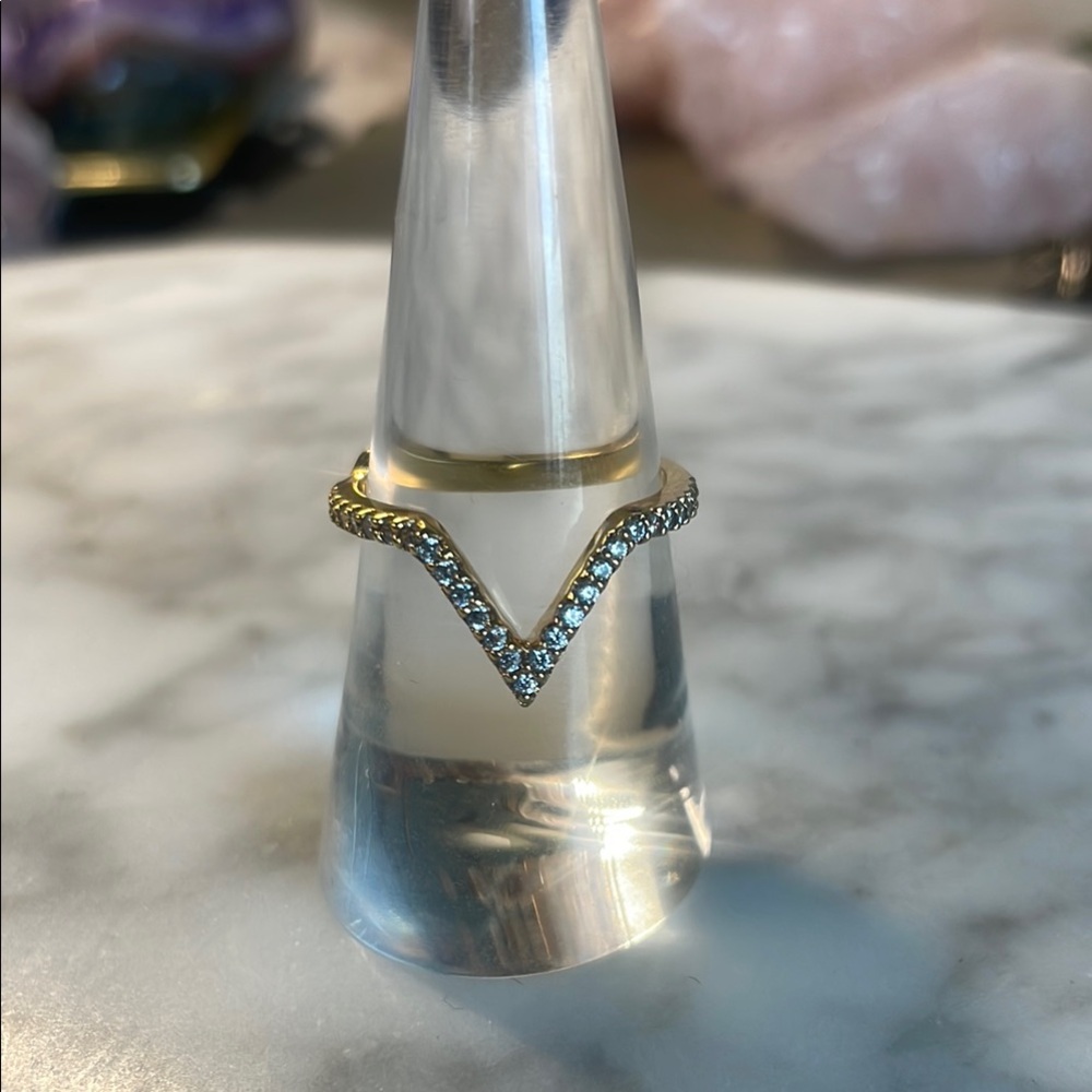 Elegant Gold Chevron 925 Sterling Ring with Crystals